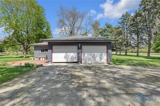 888 Columbus Ave, Fostoria, OH 44830 - view of garage