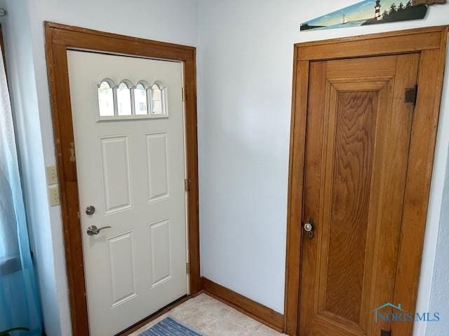 163 E Hull St, Edgerton, OH 43517 - entrance foyer featuring baseboards