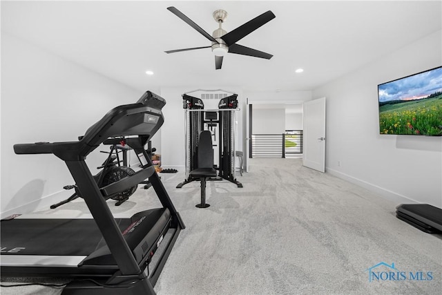 workout area with carpet floors, recessed lighting, ceiling fan, and baseboards
