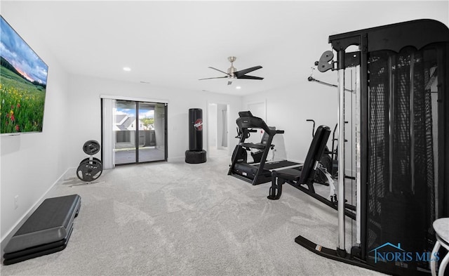 workout room with baseboards, recessed lighting, and ceiling fan