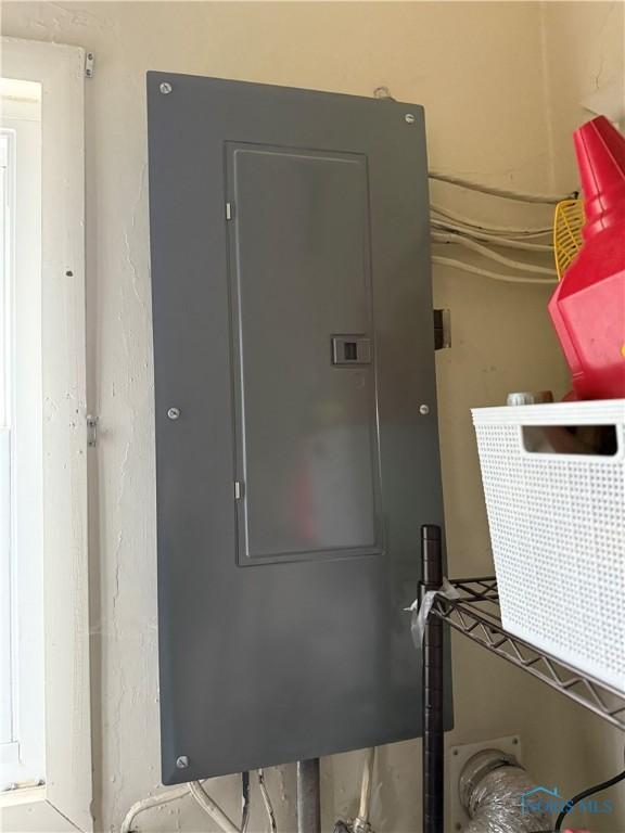 444 Rector Ave, Findlay, OH 45840 - utility room with electric panel
