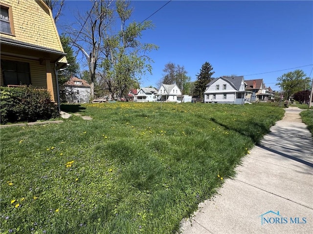 2435 Warren St, Toledo, OH 43620 - view of yard with a residential view