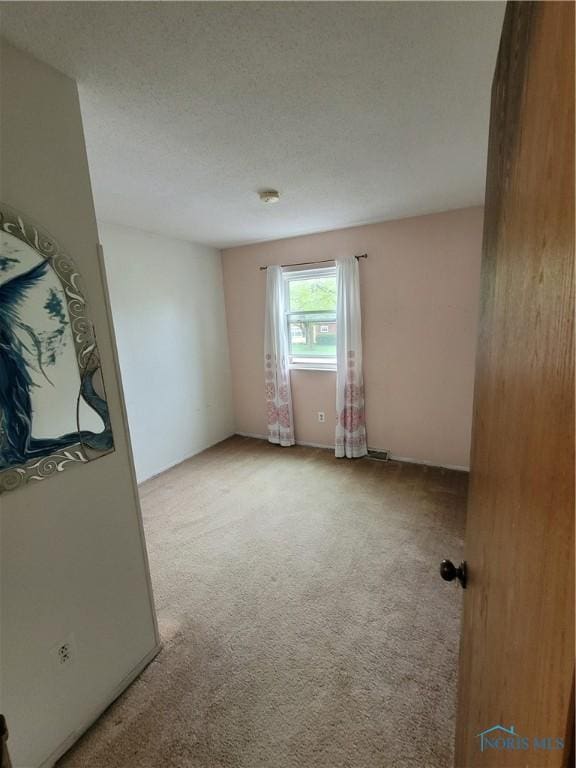 633 Southfield Dr, Maumee, OH 43537 - unfurnished room with carpet flooring
