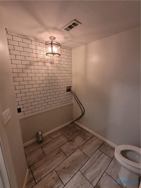 633 Southfield Dr, Maumee, OH 43537 - full bathroom with toilet and a shower