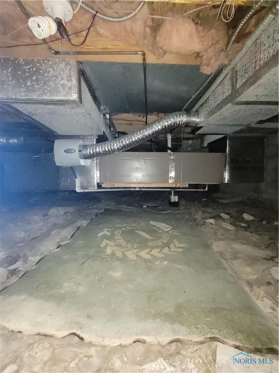 633 Southfield Dr, Maumee, OH 43537 - view of inside crawl space