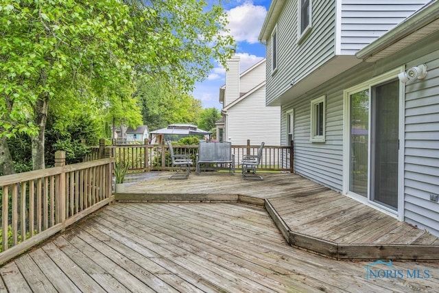 3739 Wild Pheasant Ln, Sylvania, OH 43560 - view of wooden terrace
