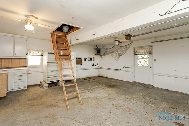 garage featuring ceiling fan