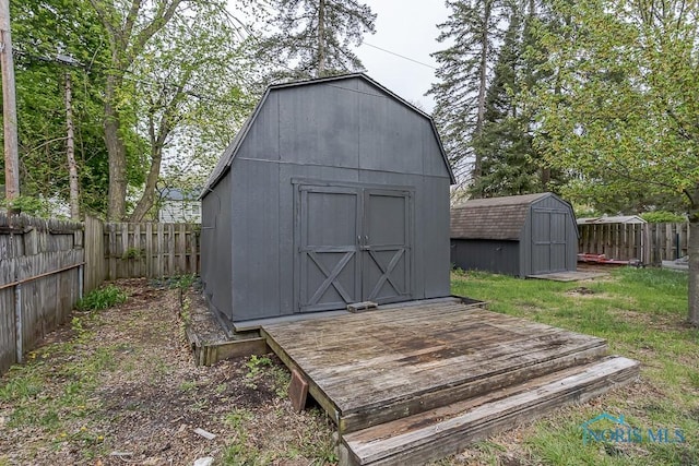 2509 Orchard Hills Blvd, Toledo, OH 43615 - view of shed with a fenced backyard