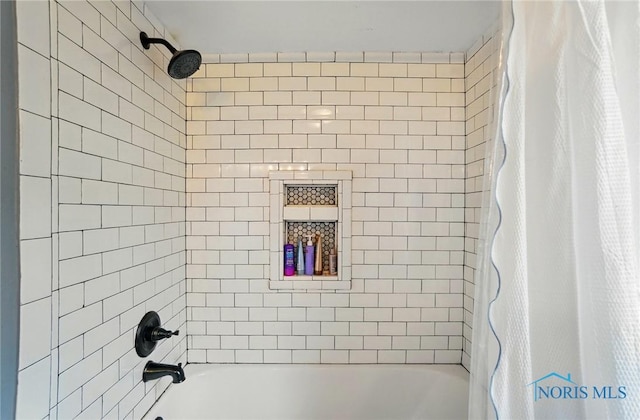 2369 Saint James Woods Blvd, Toledo, OH 43617 - bathroom with shower / bathtub combination with curtain