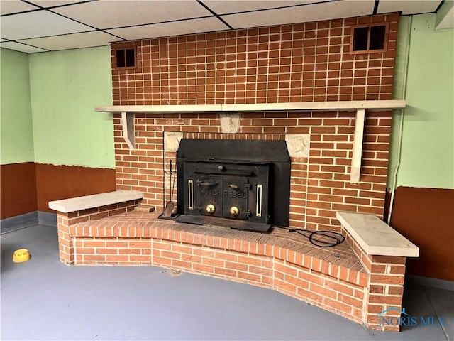980 E Riverview Ave, Napoleon, OH 43545 - detailed view of a fireplace and baseboards