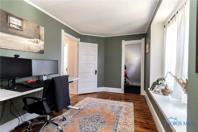 1407 Kenyon Dr, Toledo, OH 43614 - home office featuring wood finished floors, crown molding, and baseboards