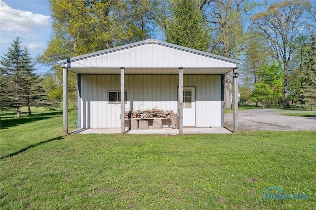106 N Munson Rd, Swanton, OH 43558 - view of outbuilding featuring an outdoor structure