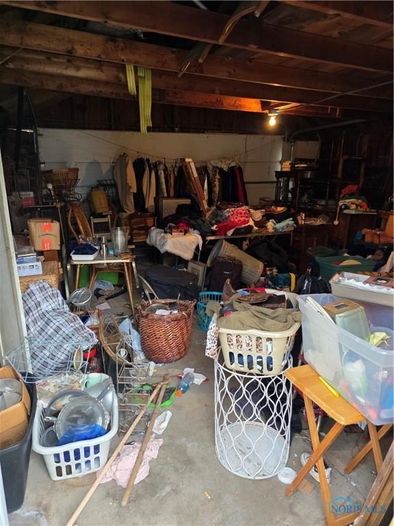 362 Burger St, Toledo, OH 43605 - interior space
