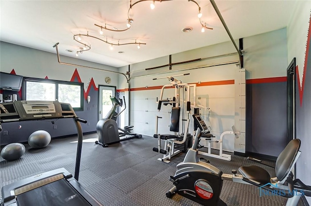 exercise room with visible vents