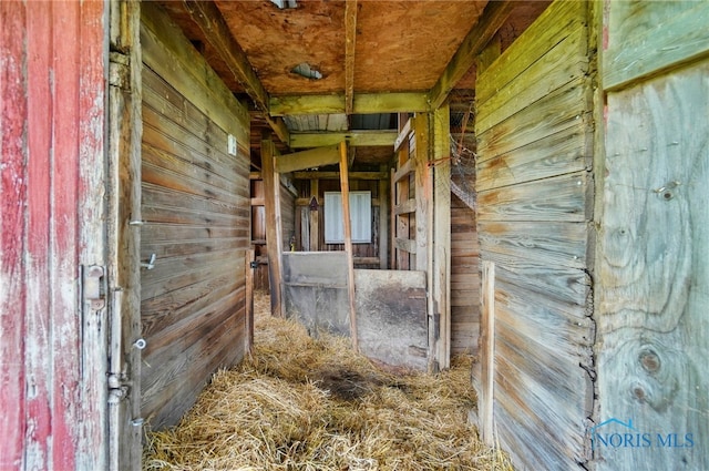 13707 Brint Rd, Berkey, OH 43504 - view of horse barn
