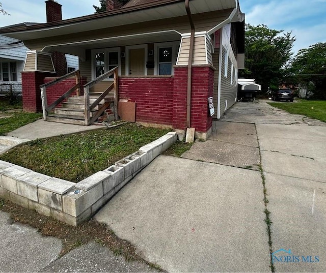427 Oak St, Toledo, OH 43605 - photo 2