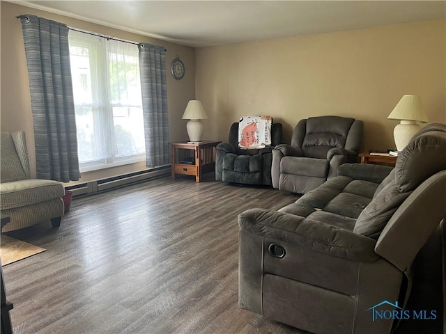 107 Oak Park Dr, Hicksville, OH 43526 - living area featuring wood finished floors