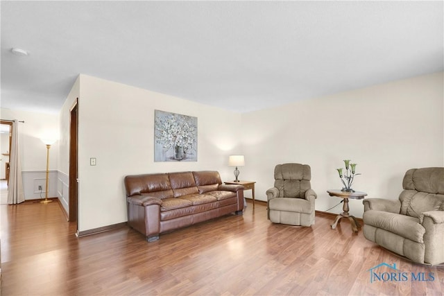 2006 Huntley St, Holland, OH 43528 - photo 3