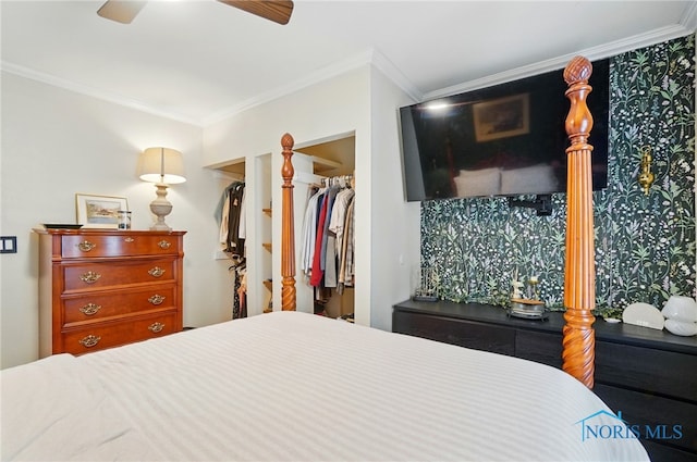 5036 Trellis Way, Sylvania, OH 43560 - bedroom with crown molding, a spacious closet, a closet, and ceiling fan