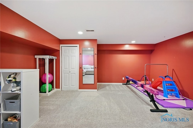 game room with baseboards, visible vents, recessed lighting, and carpet floors