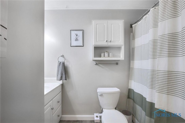 250 Southwood Dr, Perrysburg, OH 43551 - full bath featuring vanity, toilet, and baseboards