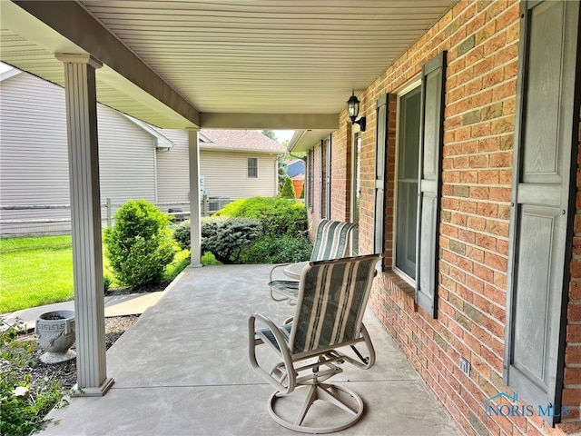 844 Sunset Dr, Findlay, OH 45840 - view of patio / terrace with covered porch