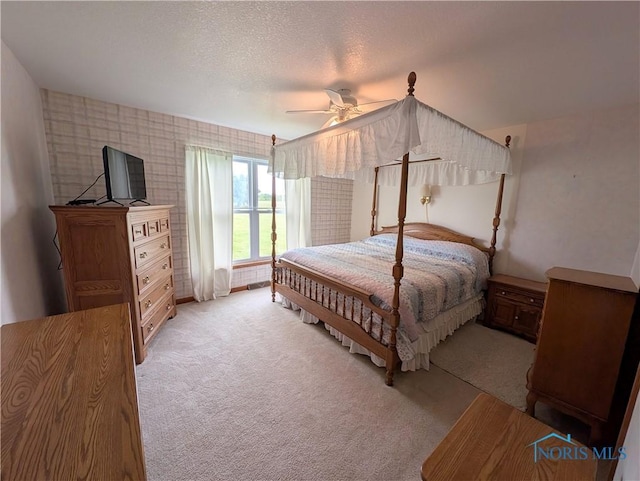 2450 N Billman Rd, Genoa, OH 43430 - bedroom featuring light carpet and a ceiling fan