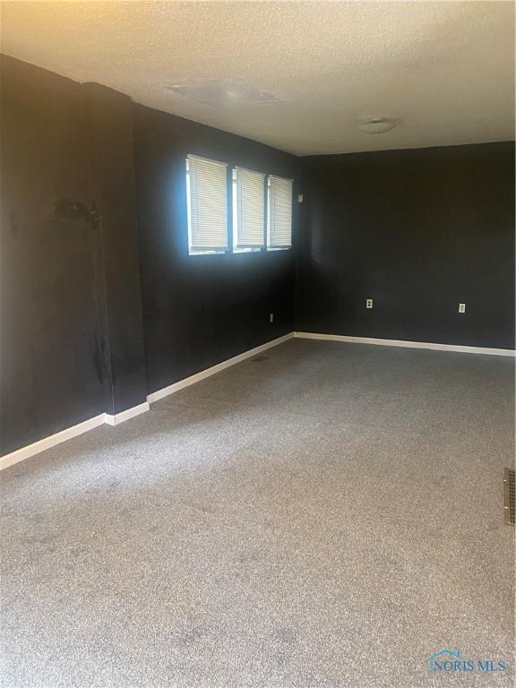 368 Plymouth St, Toledo, OH 43605 - photo 5