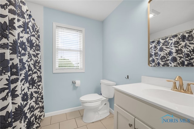 7060 Joannes Way, Maumee, OH 43537 - bathroom featuring toilet, vanity, baseboards, tile patterned floors, and a shower with curtain