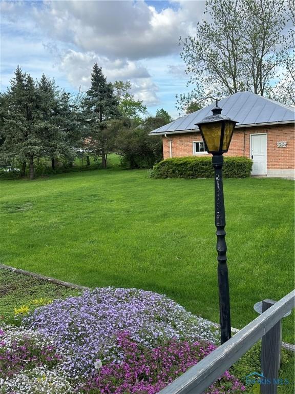 323 W St, Carey, OH 43316 - photo 8