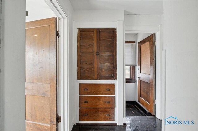 1908 Parkdale Ave, Toledo, OH 43607 - interior space