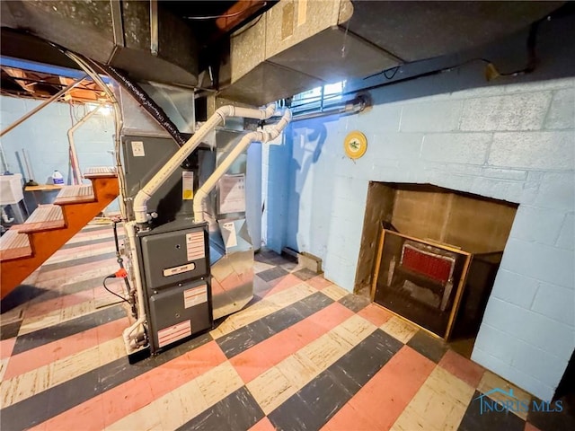624 Myers St, Toledo, OH 43609 - unfinished basement with tile patterned floors and heating unit
