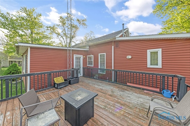 1037 Stevenson St, Napoleon, OH 43545 - view of deck