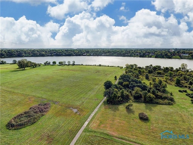 329 River Bend Ln, Maumee, OH 43537