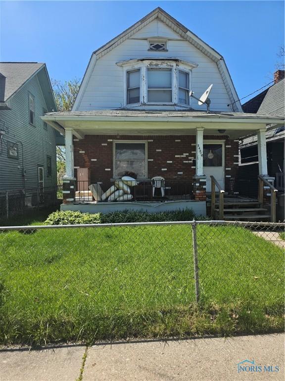 2465 Lawton Ave, Toledo, OH 43620 - photo 3