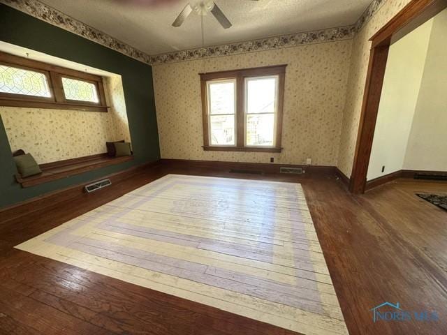 407 Water St, Woodville, OH 43469 - photo 7