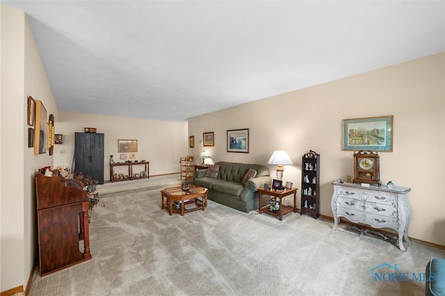 2659 Coveview Dr, Toledo, OH 43611 - carpeted living area with baseboards