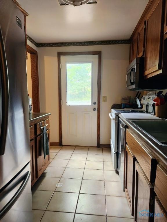 4405 Oldenburg Dr, Toledo, OH 43611 - photo 10