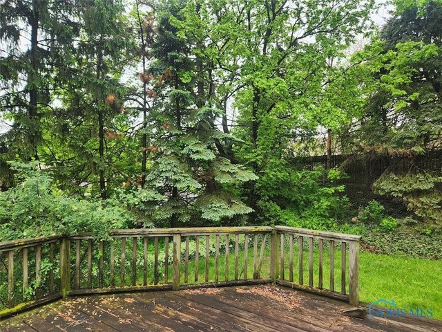 4405 Oldenburg Dr, Toledo, OH 43611 - view of deck