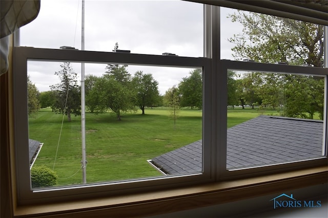 1527 S Ct, Findlay, OH 45840 - doorway to outside featuring healthy amount of natural light