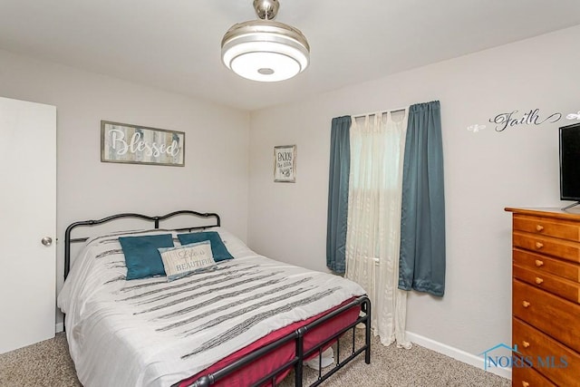 210 Willamont Rd, Toledo, OH 43612 - bedroom featuring carpet and baseboards