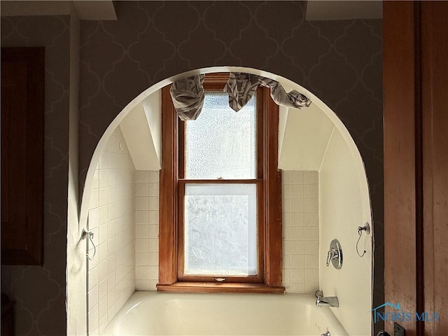 1023 Buckland Ave, Fremont, OH 43420 - bathroom view of wallpapered walls and shower / washtub combination