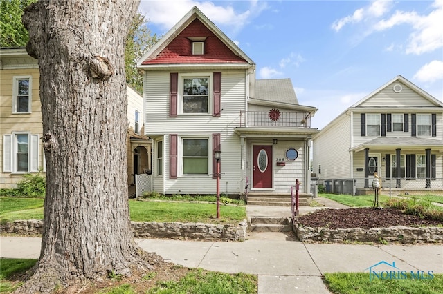 308 Crittenden Ave, Toledo, OH 43609 - victorian-style house with roof with shingles