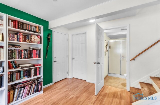5956 E Pembridge Dr, Toledo, OH 43615 - entrance foyer featuring wood finished floors, stairs, and baseboards
