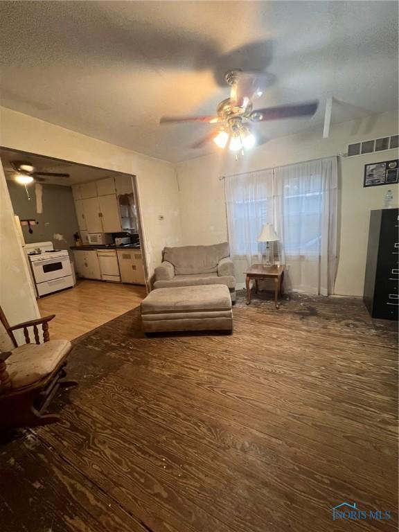 5704 Webster Rd, Sylvania, OH 43560 - photo 17