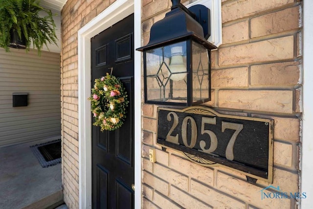 2057 Windsor Pl, Findlay, OH 45840 - view of entrance to property