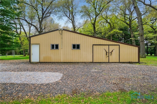 7438 Yawberg Rd, Whitehouse, OH 43571 - view of pole building with view of wooded area