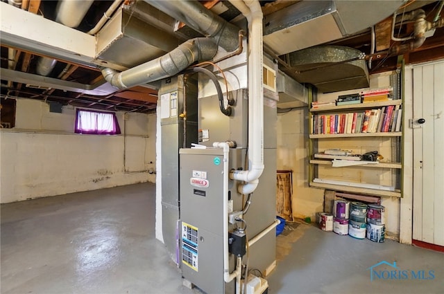 4315 Eastway St, Toledo, OH 43612 - basement featuring heating unit