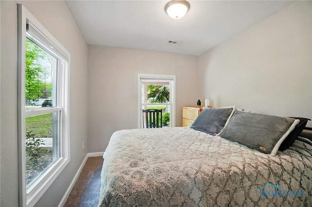 9544 Maumee Western Rd, Monclova, OH 43542 - carpeted bedroom with baseboards