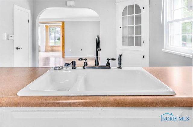 21 Pennsylvania Ave, Waterville, OH 43566 - kitchen view of arched walkways and a sink